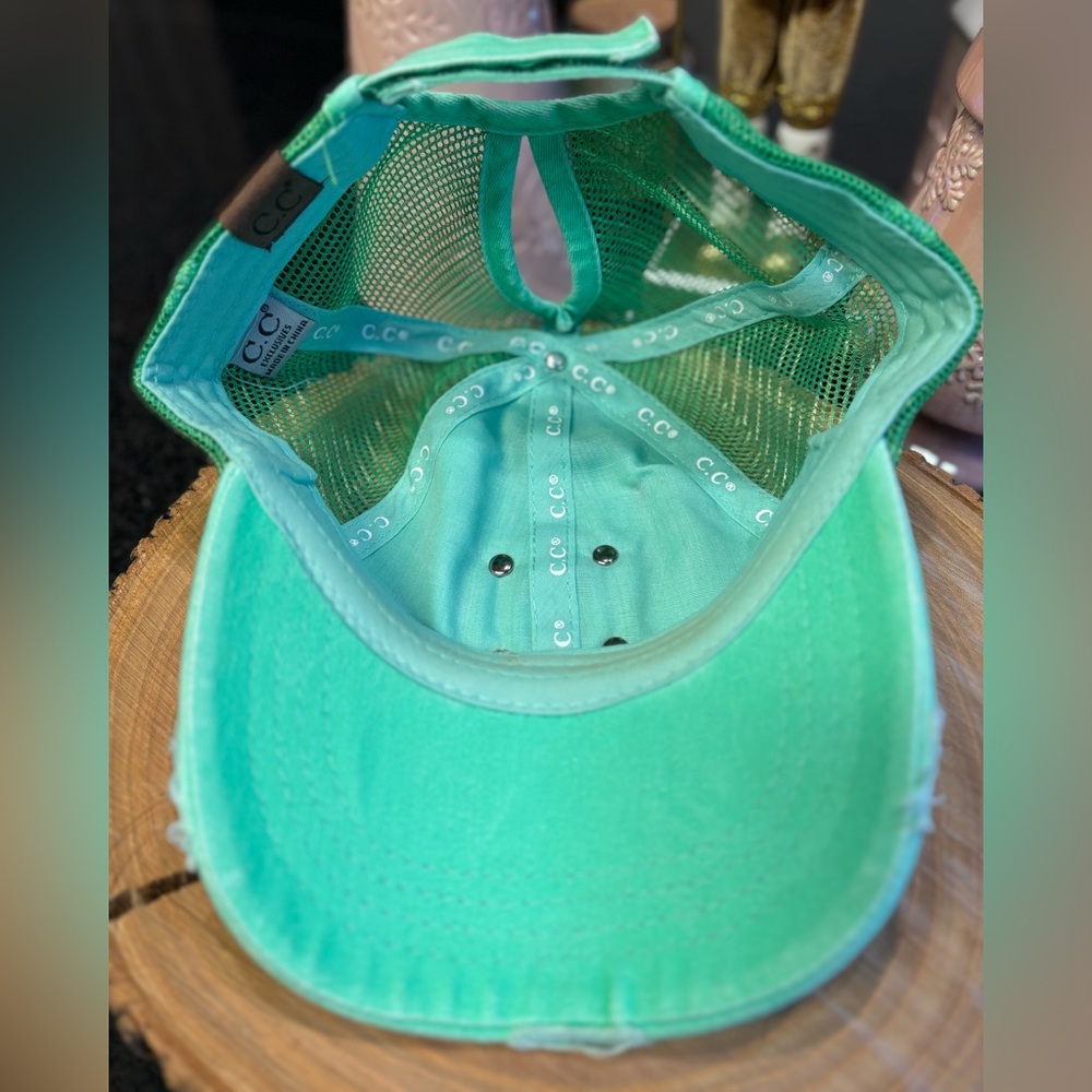 Green Trucker Ponytail Hat with Logo Patch! So cute! 💕 - Picture 4 of 6
